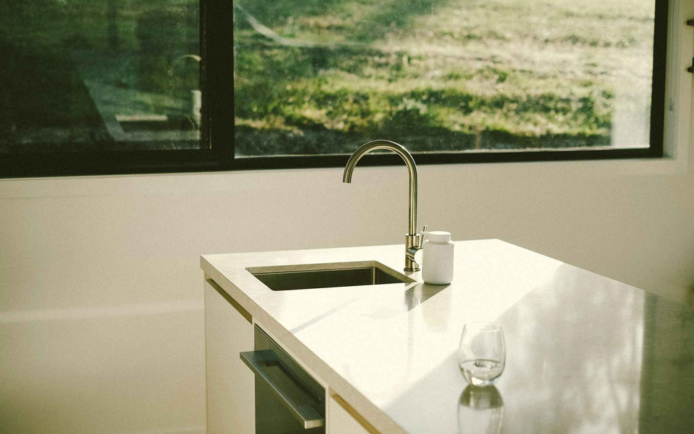 Tankless vs. Storage Water Heaters: A Room-and-Routine Planning Guide